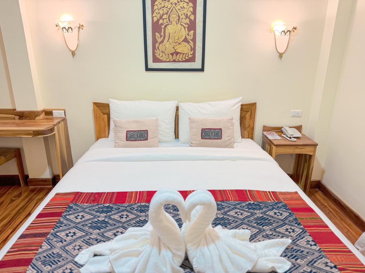 Luang Phasouk Hotel 루앙프라방 외부 사진