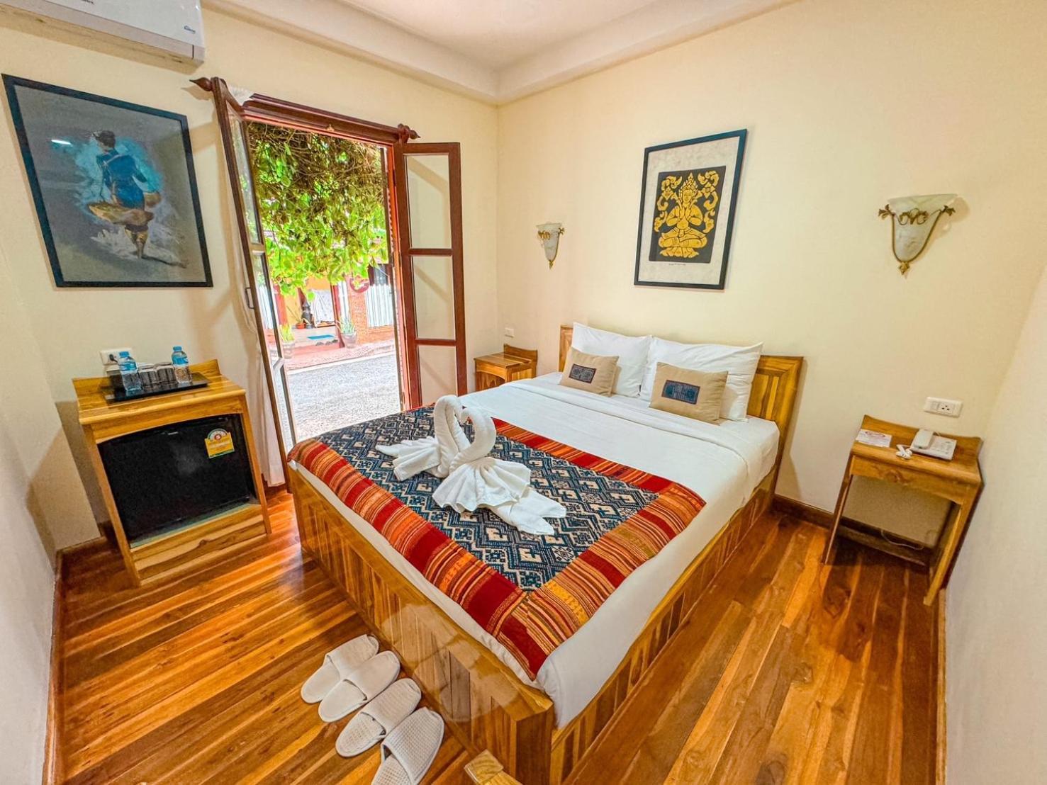 Luang Phasouk Hotel 루앙프라방 외부 사진