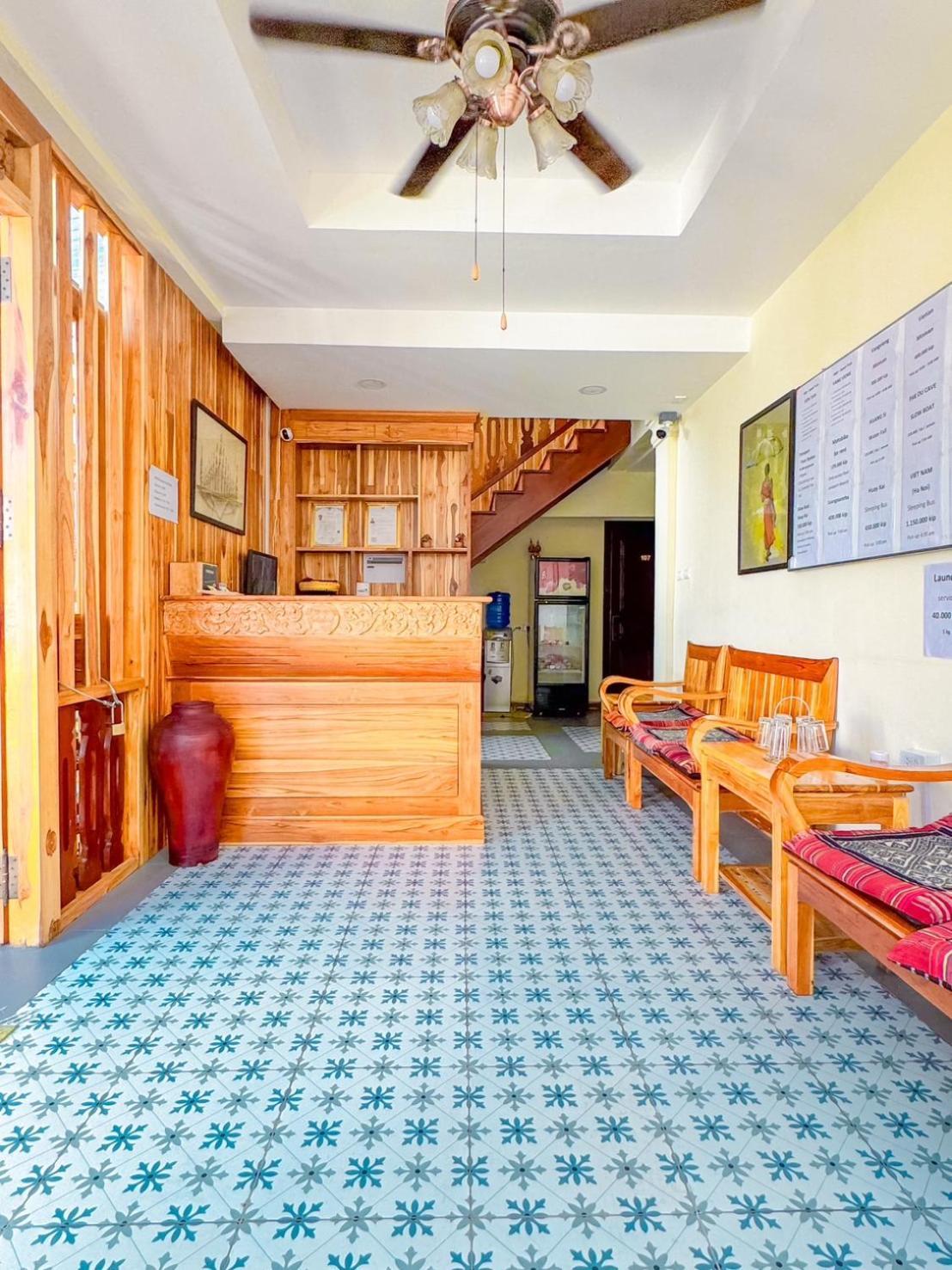 Luang Phasouk Hotel 루앙프라방 외부 사진